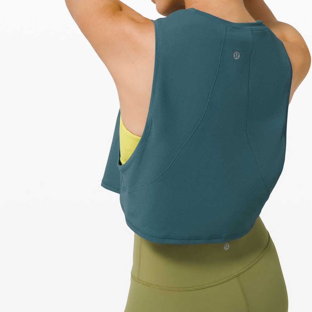 LULULEMON MUSCLE LOVE CROP